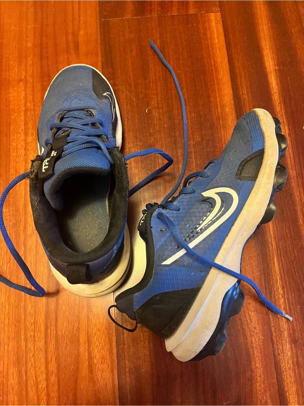 Nike Blue and Black Trout baseball cleats size 4 youth